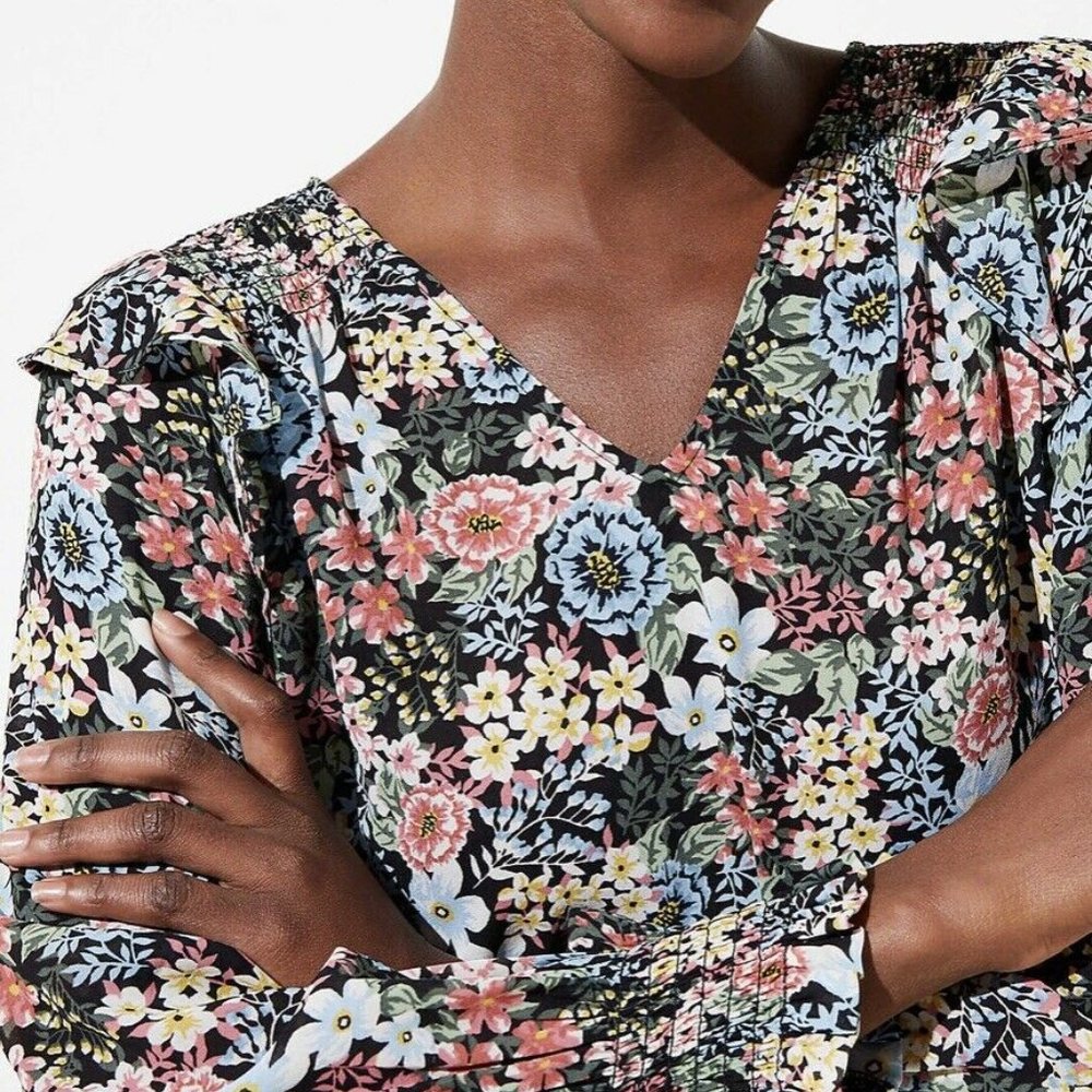 Ann Taylor LOFT Bouquet Floral Smocked Shoulder V-Neck Blouse - Picture 7 of 8